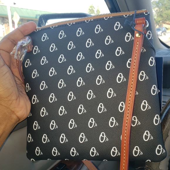 Dooney&Burke canvas crossbody bag - Picture 8 of 12